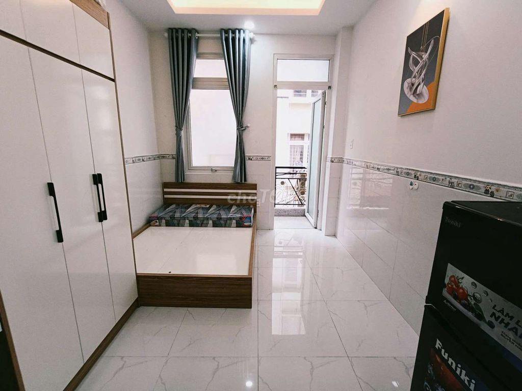 CHÍNH CHỦ CHO THUÊ PHÒNG BAN CÔNG–FULL NỘI THẤT–MÁY GIẶT RIÊNG