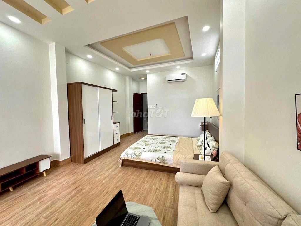 cho thuê CHDV cao cấp ngay mặt tiền đường
