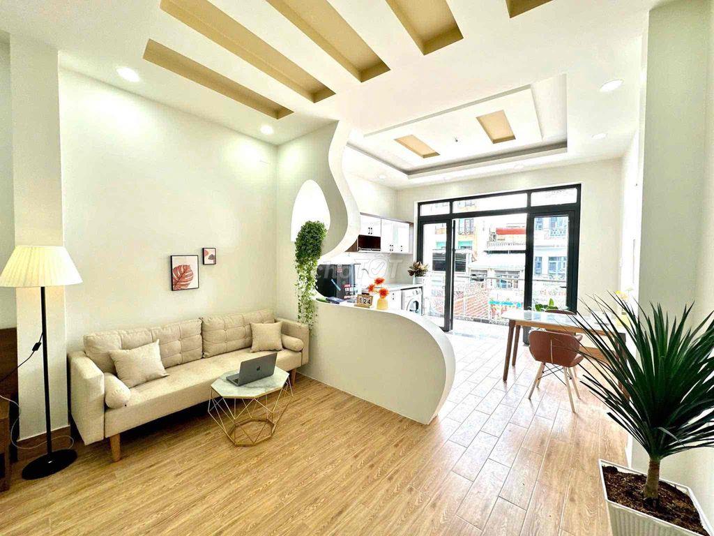 cho thuê CHDV cao cấp ngay mặt tiền đường