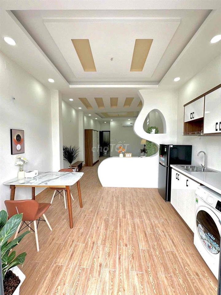 cho thuê CHDV cao cấp ngay mặt tiền đường
