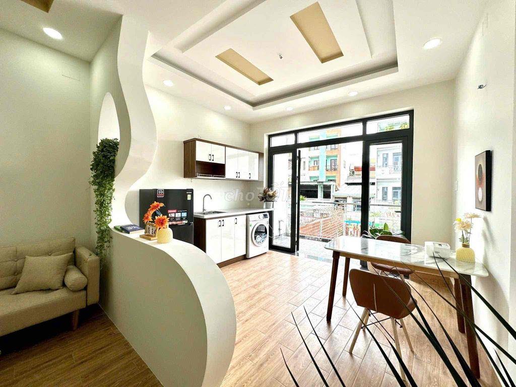 cho thuê CHDV cao cấp ngay mặt tiền đường