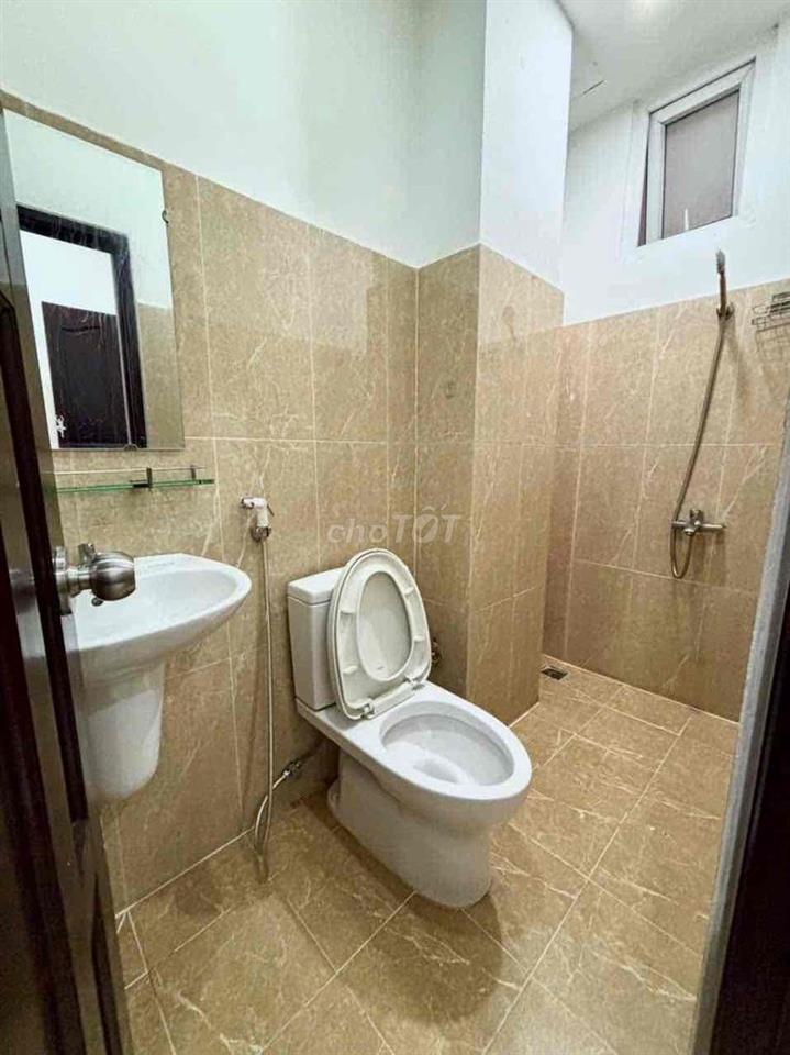CĂN HỘ 1 PHÒNG NGỦ - TÁCH BẾP - BAN CÔNG NGAY CÔNG VIÊN LÊ THỊ RIÊNG
