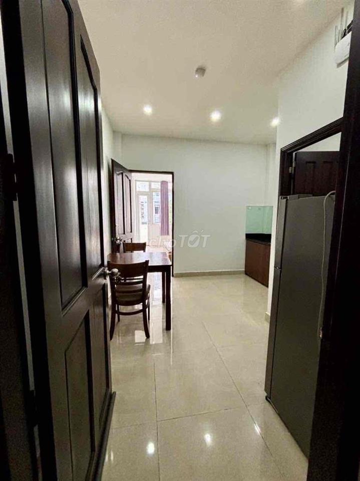 CĂN HỘ 1 PHÒNG NGỦ - TÁCH BẾP - BAN CÔNG NGAY CÔNG VIÊN LÊ THỊ RIÊNG