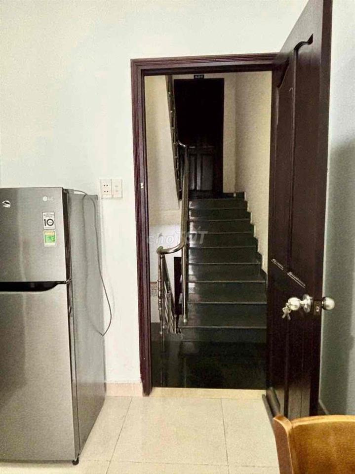 CĂN HỘ 1 PHÒNG NGỦ - TÁCH BẾP - BAN CÔNG NGAY CÔNG VIÊN LÊ THỊ RIÊNG