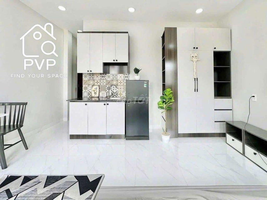 CỬA SỔ LỚN_ĐÓN NẮNG THOÁNG MÁT_CĂN HỘ 40M2_SƯ VẠN HẠNH_1 PN_FULL NT