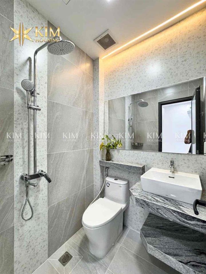 Cho thuê căn hộ ban công 30m2 gần Lotte Mart TDTU RMIT Q7