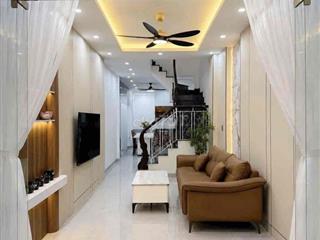 Nhà bán chính chủ Cao Thắng, Phường 3, Q3 - xe hơi 7 chỗ chạy thông