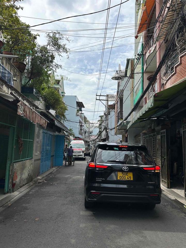 Nhà chính chủ đường Âu Cơ, Phường 9, Tân Bình (nay là Phường Tân  Hoà)