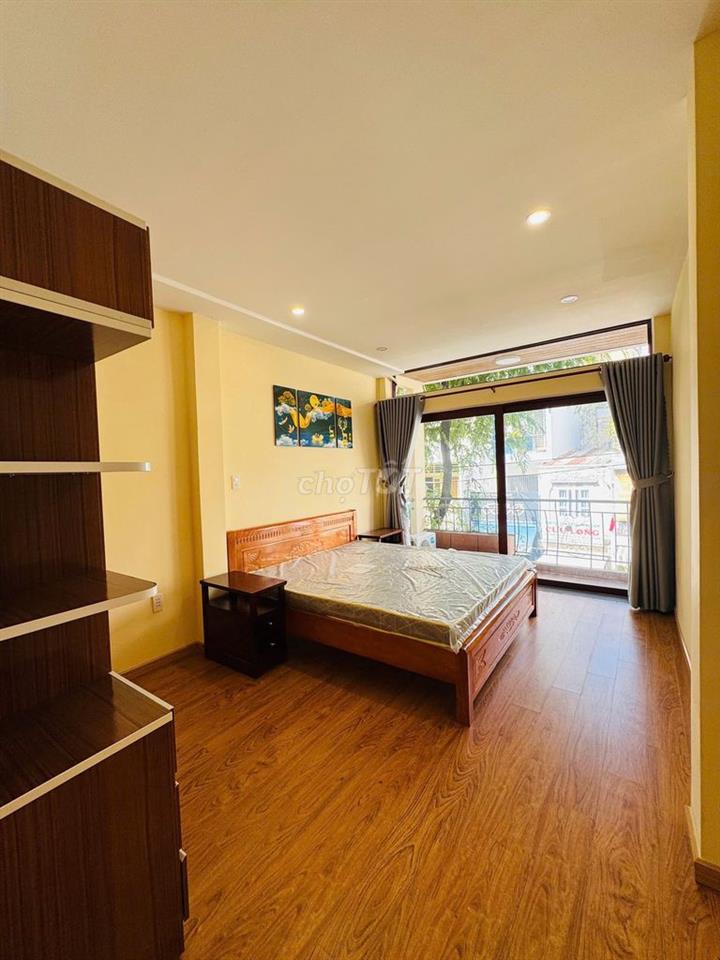 Cho thuê phòng tại mặt tiền số 235 Nguyễn Duy Dương Quận 10