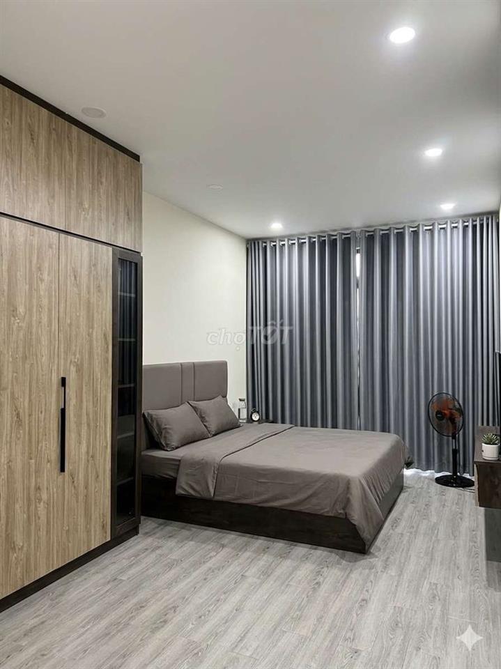 Quận 10 Thành Thái 100m2 chỉ 22 tỷ nhà 5 tầng thang máy HXT thông
