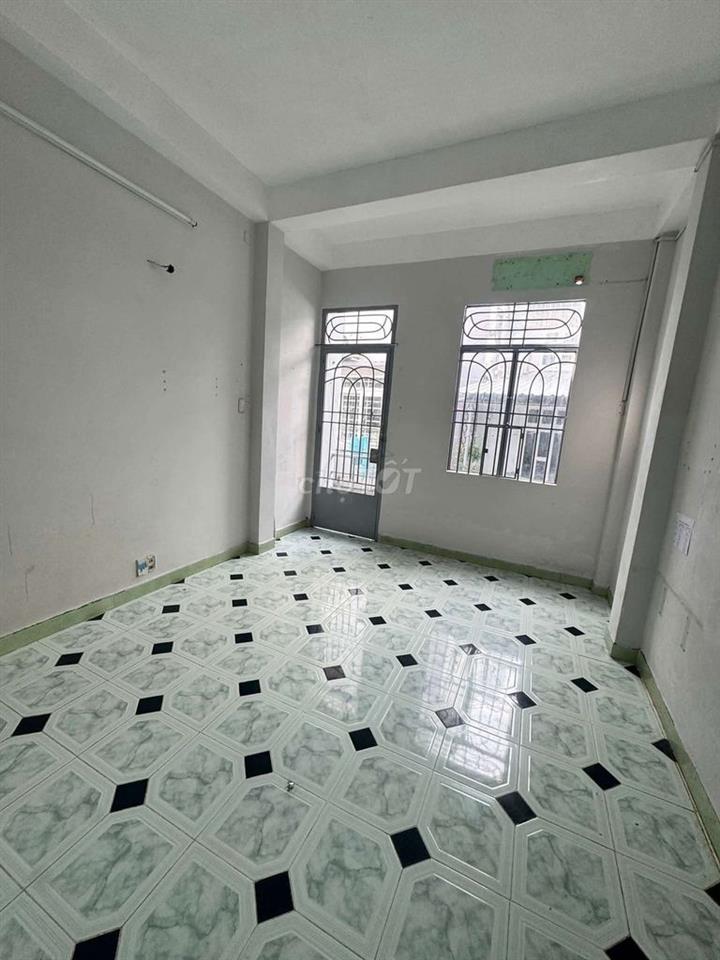 Quận 10 hẻm Nguyễn Tri Phương 4 tầng chỉ 5.5 tỷ