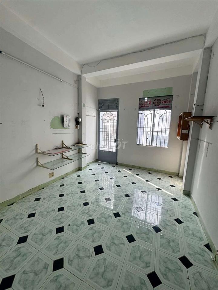 Quận 10 hẻm Nguyễn Tri Phương 4 tầng chỉ 5.5 tỷ