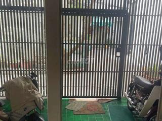 Quận 11 nhà 5 tầng đúc ngay Đầm Sen 34m2 chỉ 4,5 tỷ TL