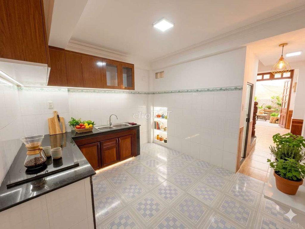 Tân Bình 5 tầng 6.3 tỷ 45m ngay Ni Sư Huỳnh Liên hẻm thông