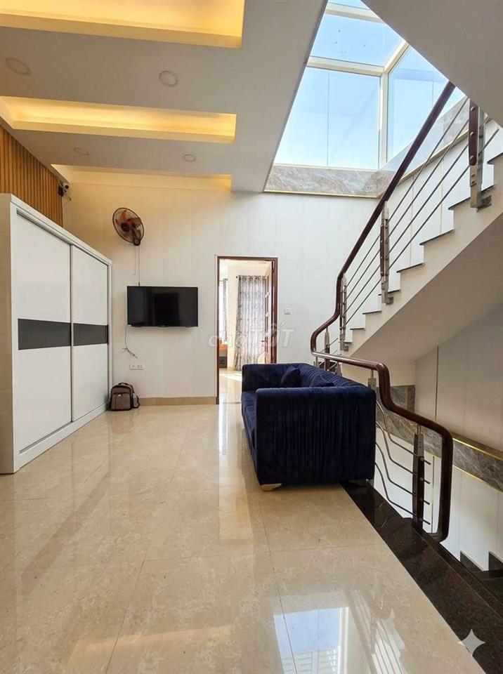 Tân Bình 8.5 tỷ 70m2 HXH Lạc Long Quân sổ hồng riêng hoàn công