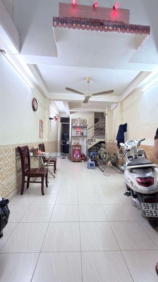 Bán nhà Tân Bỉnh hẻm Âu Cơ 36m 5 tầng 7 PN  5.45 tỷ