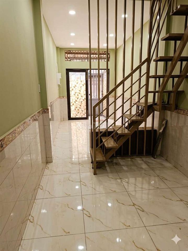 Bán nhà Tân Bình hẻm Âu Cơ 30m2 ở ngay chỉ 3,3 tỷ
