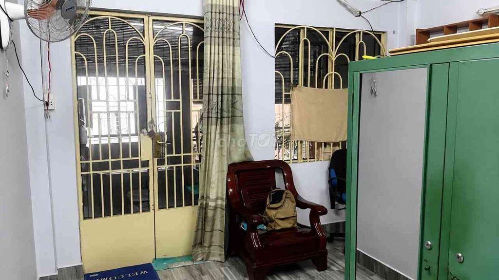 Bán nhà đường Ni Sư Huỳnh Liên Tân Bình HXH chỉ 5,3 tỷ TL
