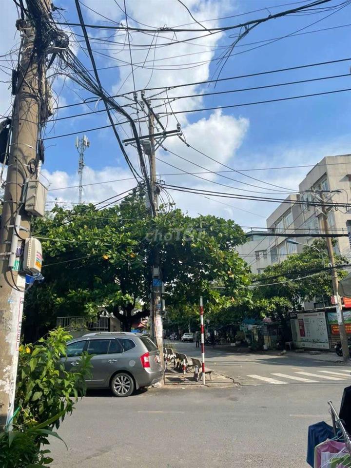Tân Phú 67m2 nhà cũ gần mặt tiền Lê Ngã chỉ 4.7 tỷ