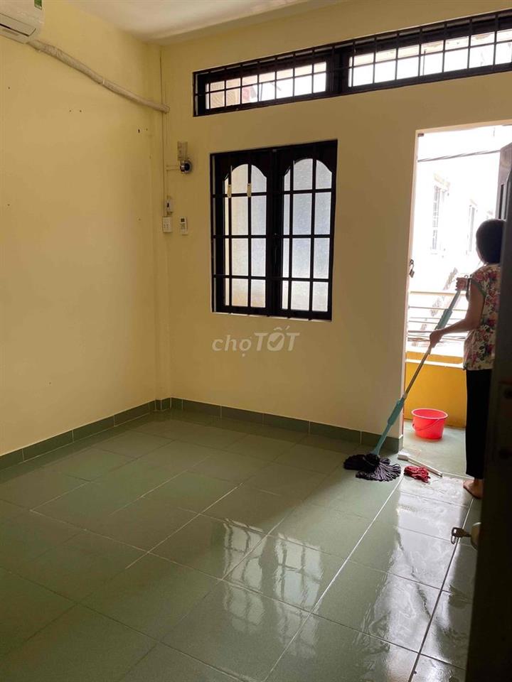 nhà hẻm Cao Thắng trung tâm Q10