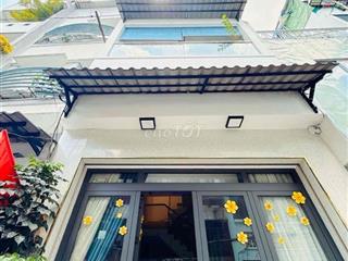 BÁN NHÀ 3 TẦNG 9,2 TỶ LÊ HỒNG PHONG QUẬN 10 HẺM XE HƠI KẾ BÊN QUẬN 5