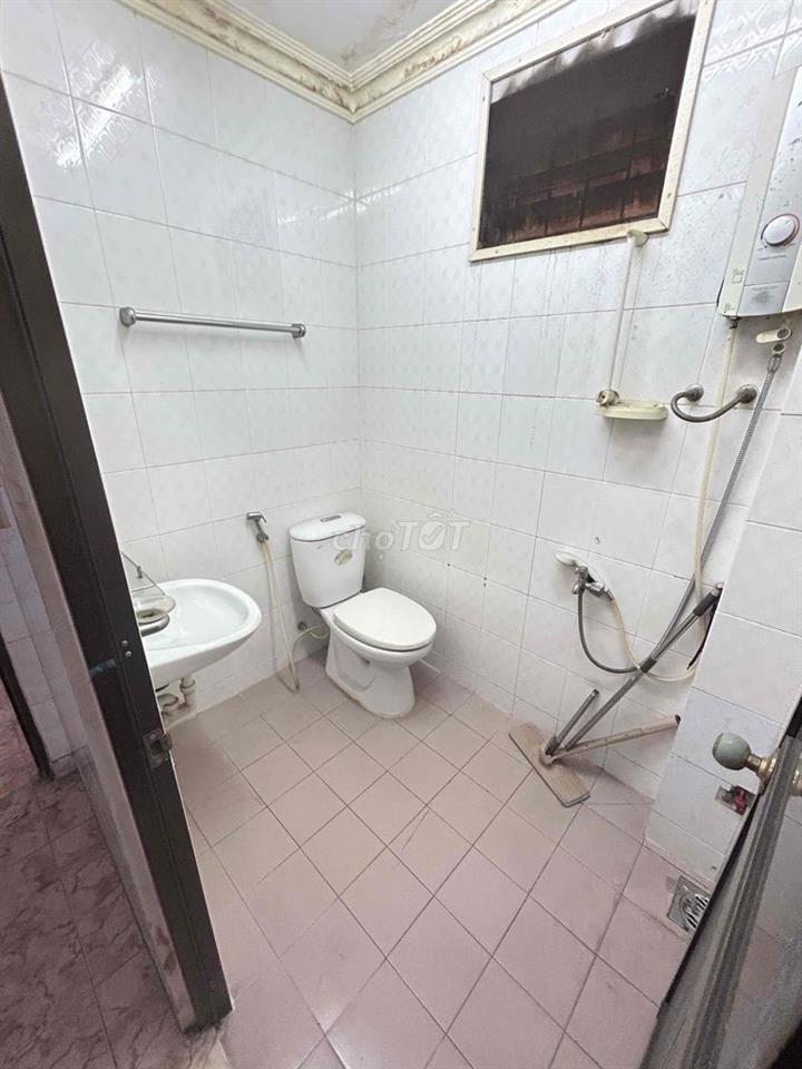 BÁN NHÀ MẶT TIỀN 4 TẦNG NGUYỄN VĂN ĐỪNG TT QUẬN 5