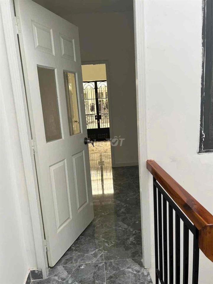 BÁN NHÀ ĐƯỜNG SỐ 3, GÒ VẤP,  2 PN GẦN CÔNG VIÊN LÀNG HOA. NHÀ MỚI VÀO