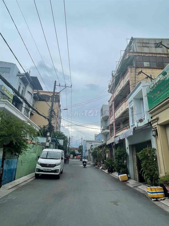 Nhà nát được xây mới như hình, Hẻm 8m 1/ Kinh Dương Vương, DT: 4,6x20