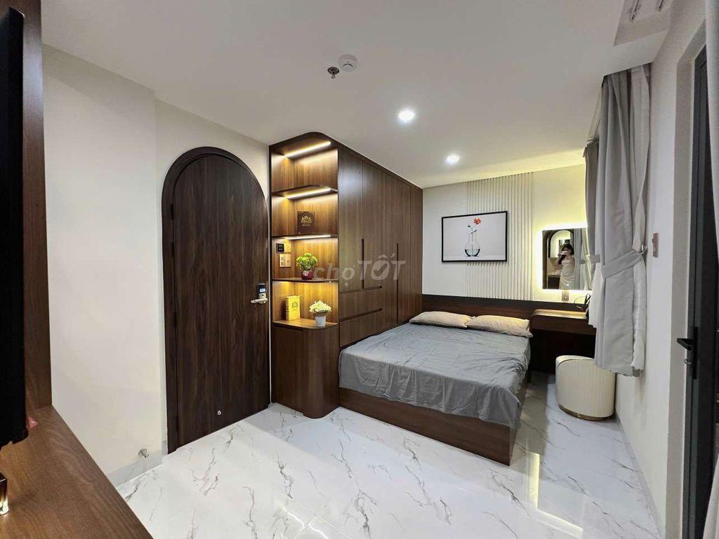 Cần bán tòa nhà căn hộ dv đang có dòng tiền 100t/tháng