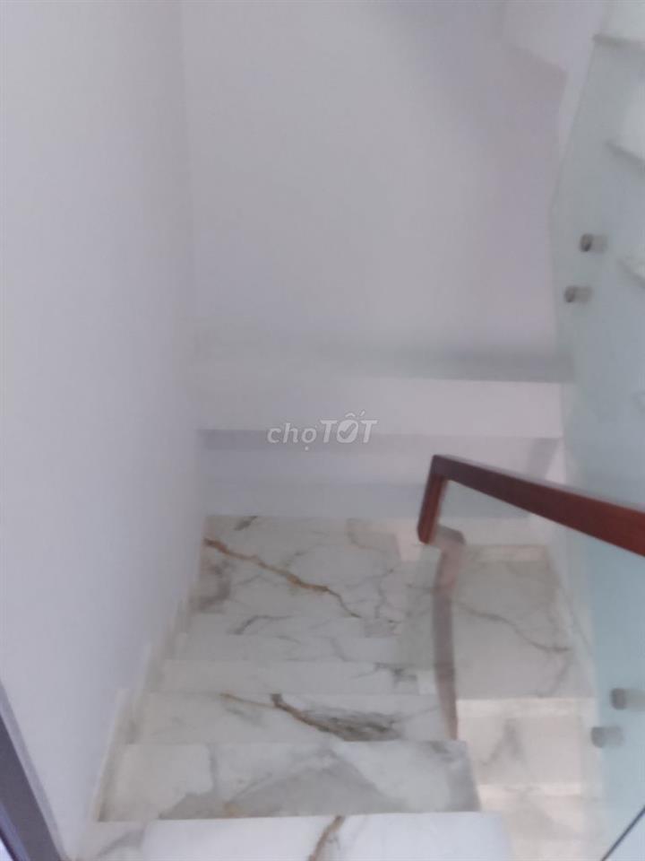 Bán nhà đẹp 537 Bà Hạt phường Diên Hồng Quận 10, 2 lầu đúc thiệt