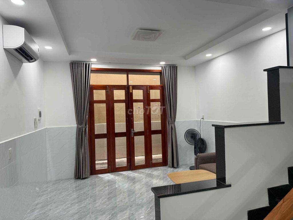Bán nhà 606/147/48 đường 3/2 phường Diên Hồng