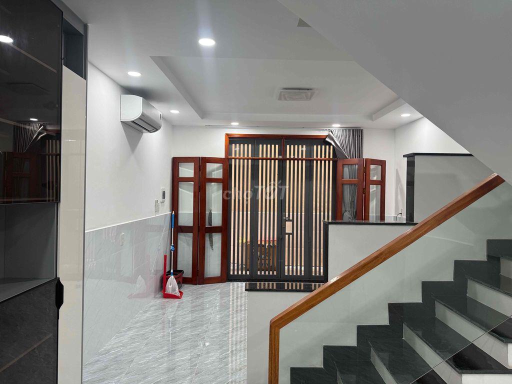 Bán nhà 606/147/48 đường 3/2 phường Diên Hồng