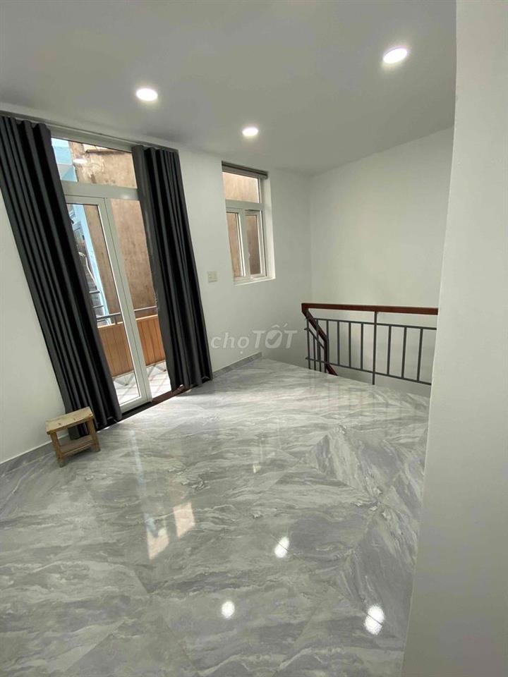 Thông tin chi tiết: Bán nhà 327/70 Sư Vạn Hạnh, Phường 09, Quận 10, DT