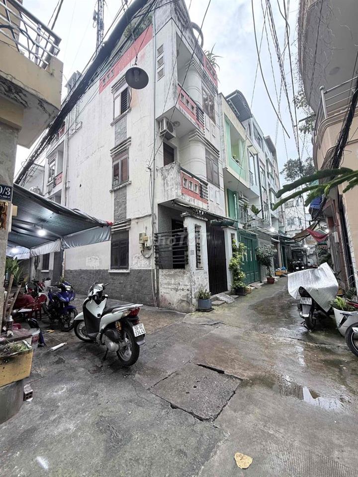 nhà căn góc 2 mặt hẻm xe hơi trung tâm ,f vườn lài