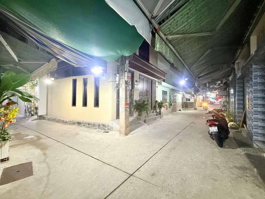 NHỈNH 5 TỶ LÀ CÓ NGAY NHÀ ĐẸP TẠI QUẬN 5 DỌN VÀO Ở NGAY