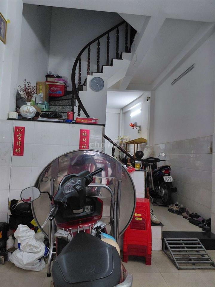 NHÀ ĐẸP QUẬN 5, CÓ THỂ Ở HOẶC CHO THUÊ, GIÁ 9.X TỶ