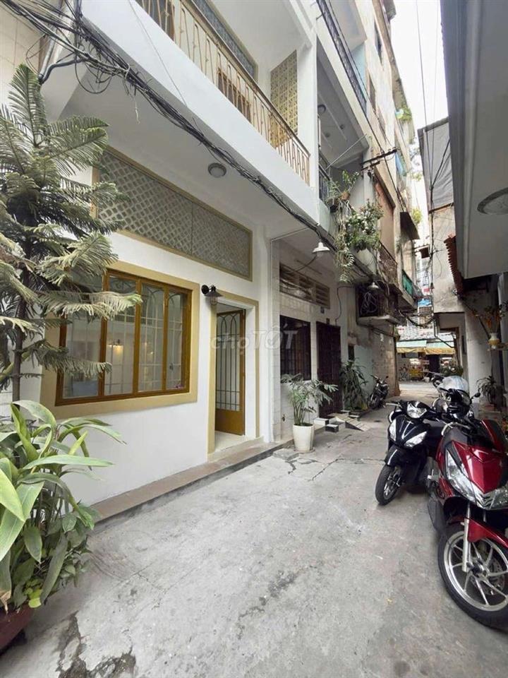 NHÀ ĐẸP QUẬN 5, HẺM HUYẾT MẠCH THÔNG THƯƠNG, GIÁ 7.6 TỶ (THƯƠNG LƯỢNG)