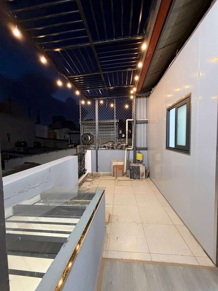 NHÀ ĐẸP QUẬN 5, TRUNG TÂM NHIỀU TIỆN ÍCH, DỌN VÀO Ở NGAY, GIÁ 5.X TỶ