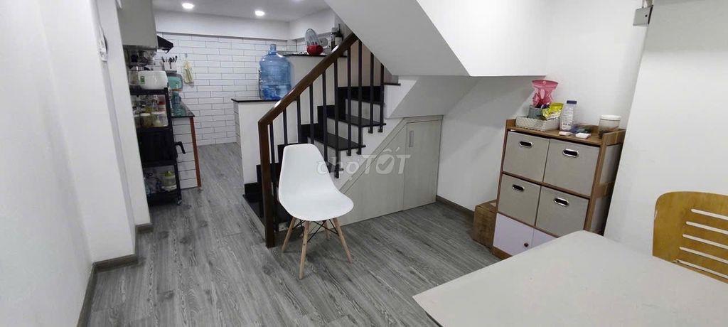Chính chủ bán nhà, hẻm 1 xẹt Lý Thái Tổ Q10