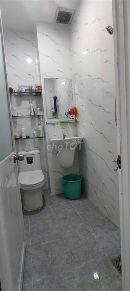 Chính chủ bán nhà, hẻm 1 xẹt Lý Thái Tổ Q10