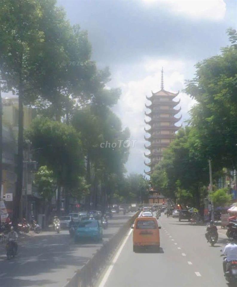 Bán nhà 1 Trệt 1 Lửng 2 Lầu 1 Sân thượng hẻm Lê Hồng Phong Q10