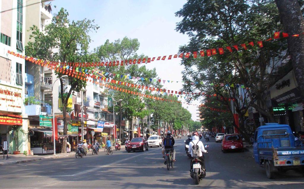 Bán nhà 1 Trệt 1 Lửng 2 Lầu 1 Sân thượng hẻm Lê Hồng Phong Q10