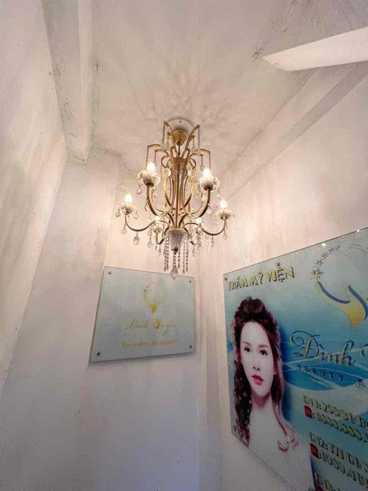 MT kinh doanh Lạc Long Quân 3,8 x 8,4m trệt 2 lầu đúc BTCT