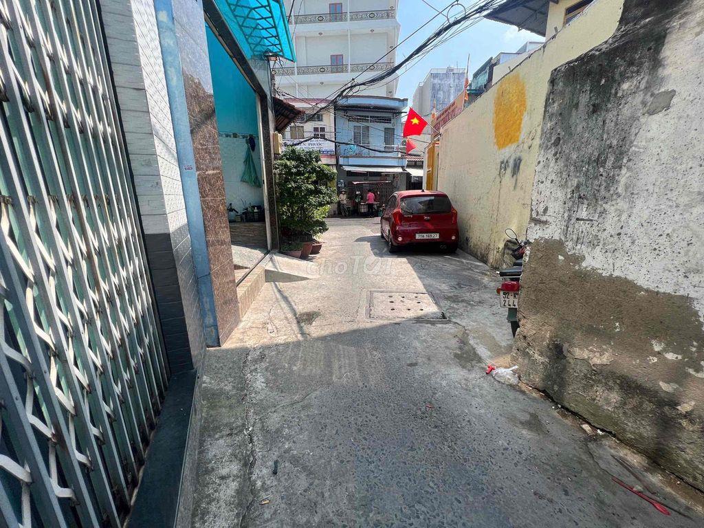 Hồng Bàng 4,2 x 14m hẻm 3 gác, Cách hẻm xe hơi 15m.