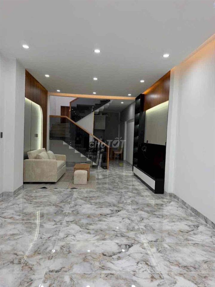 NHÀ ĐẸP Ở NGAY - QUẬN TÂN PHÚ