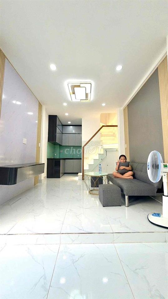 🔥 3,79 TỶ – NHÀ MỚI ĐẸP LẠC LONG QUÂN 🔥