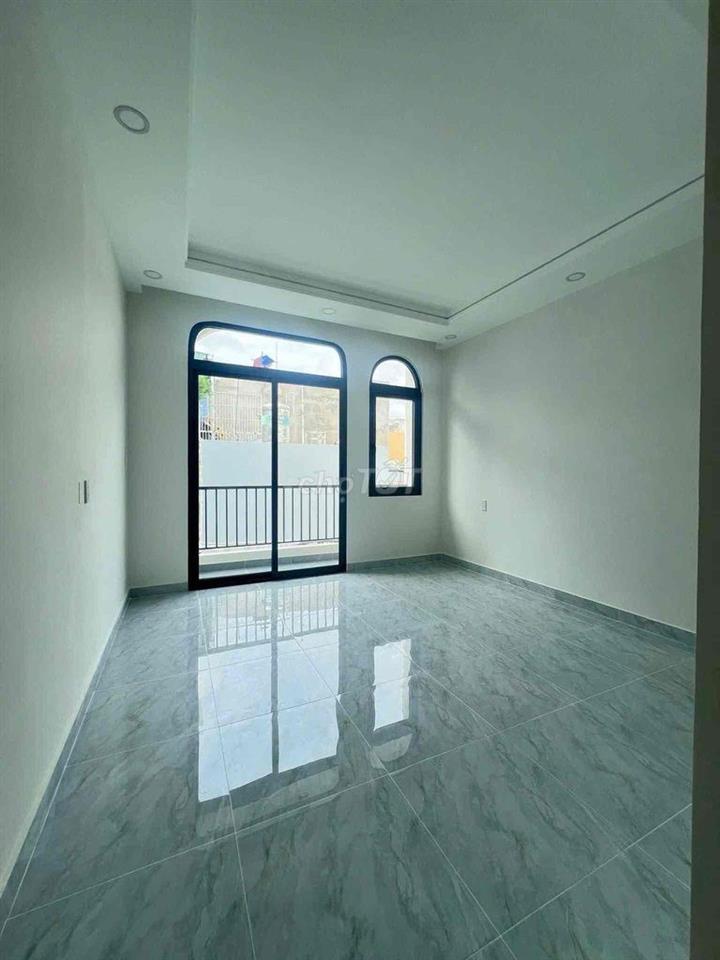 🏡 LẠC LONG QUÂN – NHÀ ĐẸP, HẺM XE HƠI – SỔ HỒNG MỚI