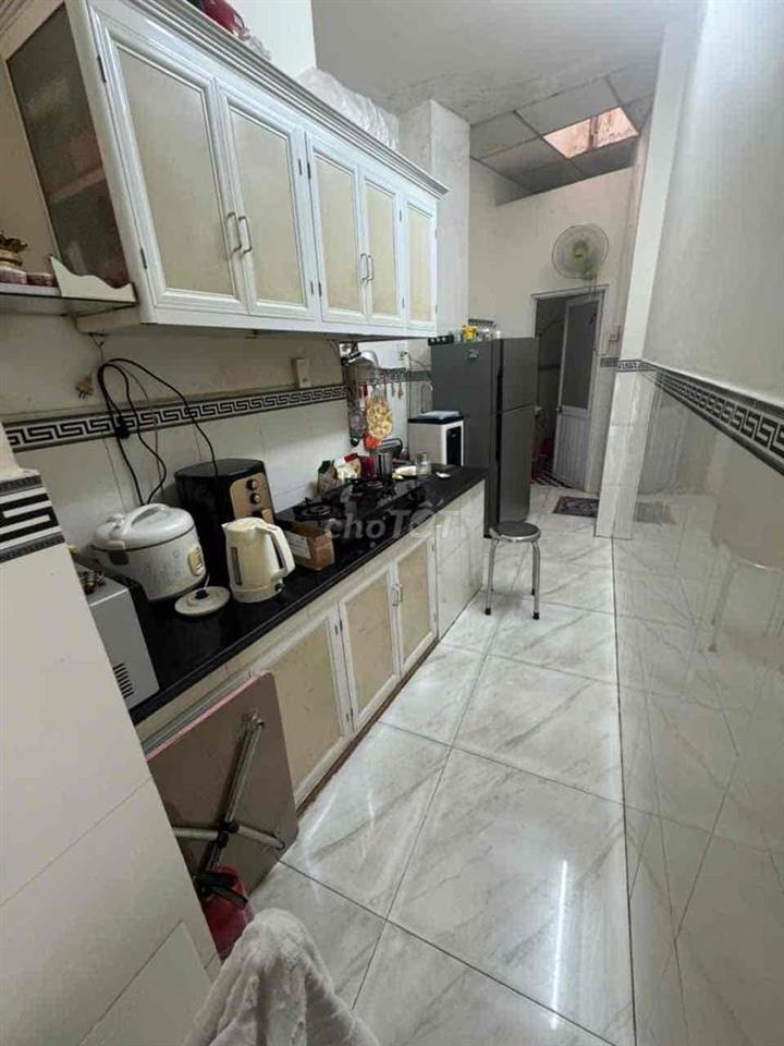 MT HẺM XE HƠI 8M GẦN CHỢ BÌNH THỚI