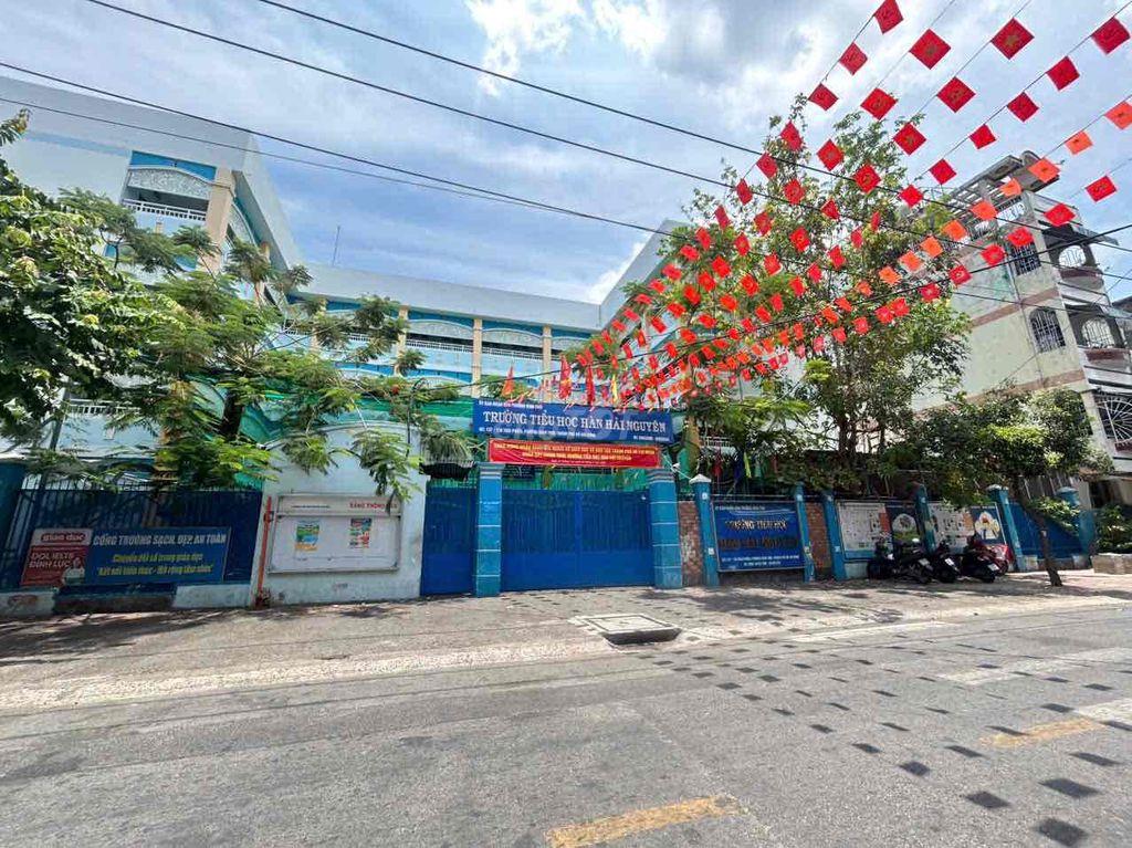 NHÀ HIẾM QUẬN 11 - KHU VỰC TIỆN ÍCH ĐẦY ĐỦ