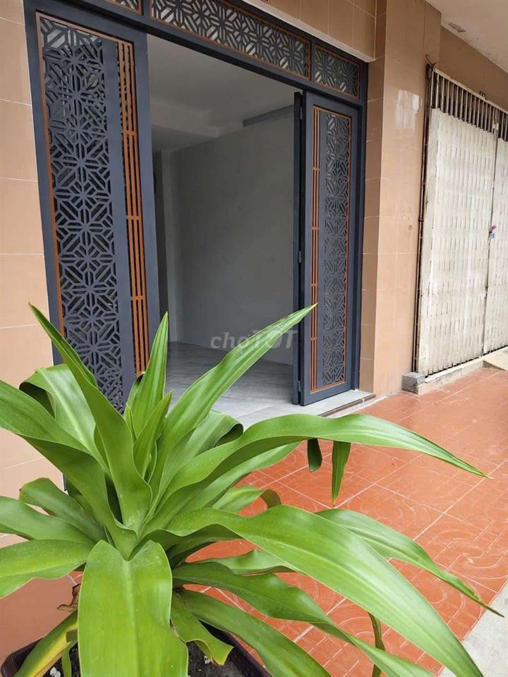Tầng trệt mặt tiền chung cư Cây Mai Quận 11 TpHCM
